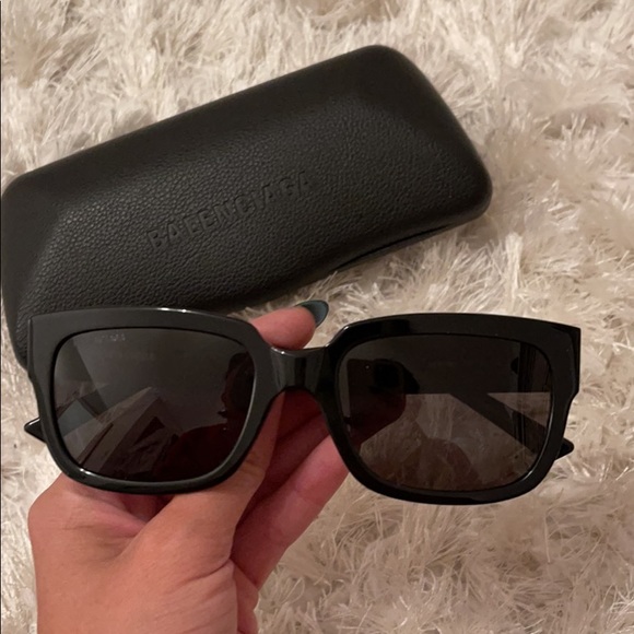 Brand new Balenciaga sunglasses!! - Picture 1 of 2